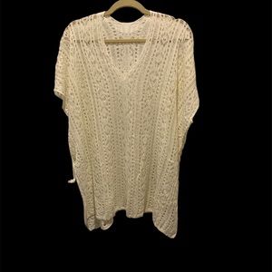 NWOT Women’s Bathing Suit Crochet Cover Up